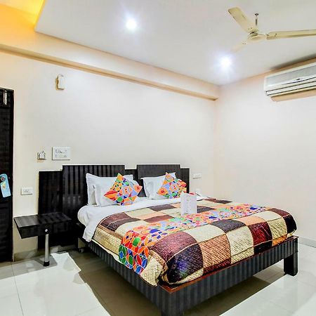 Fabexpress Tourist Plaza Hyderabad Exterior foto