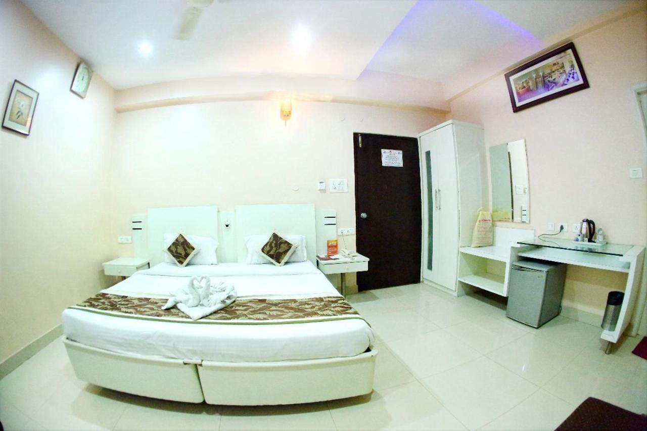 Fabexpress Tourist Plaza Hyderabad Exterior foto