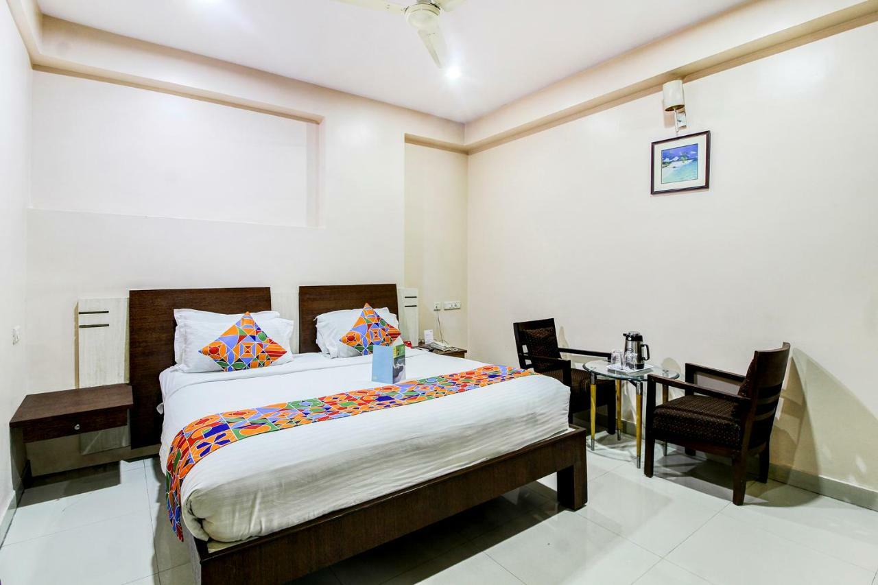 Fabexpress Tourist Plaza Hyderabad Exterior foto