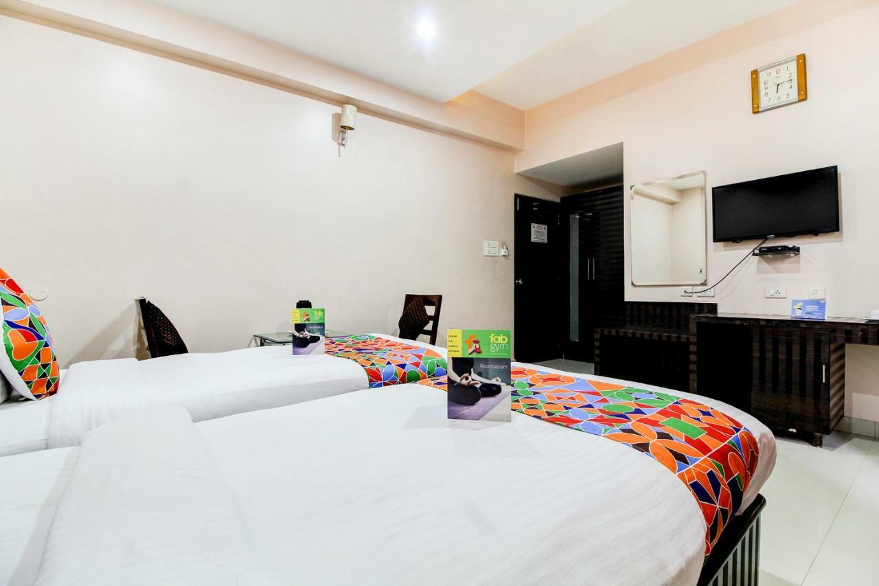 Fabexpress Tourist Plaza Hyderabad Exterior foto